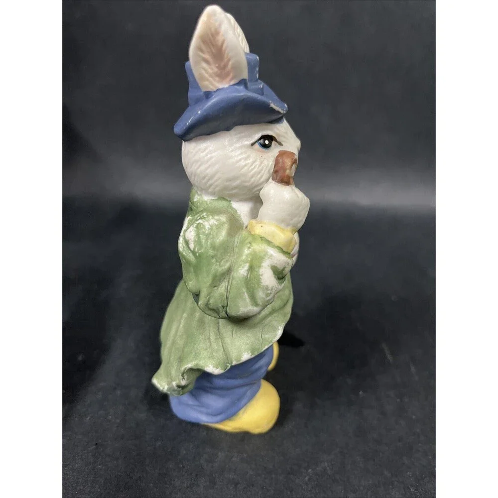 Vintage Pair Of‎ Ceramic Mr. & Mrs. Rabbit Bunny Figurine 5.5” Tall Easter Decor
